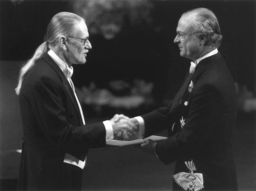 2002 Vernon and King (Carl XVI Gustaf
of Sweden) at Nobel ceremony.